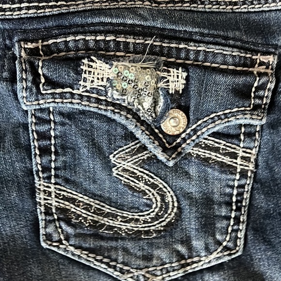 Silver Jeans - Picture 2 of 4